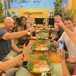 Albergue Saigon Authentic - Daily Walking Morning Tour, Fresh Daily Breakfast, Gym & Rooftop Billiard