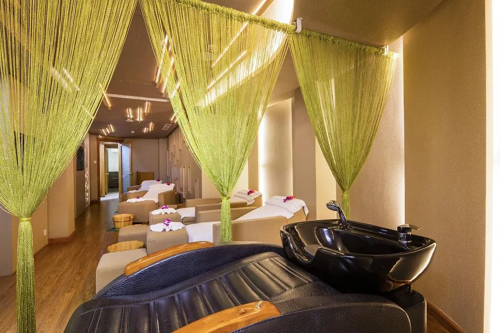 Paradise Saigon Boutique Hotel & Spa Хошимин