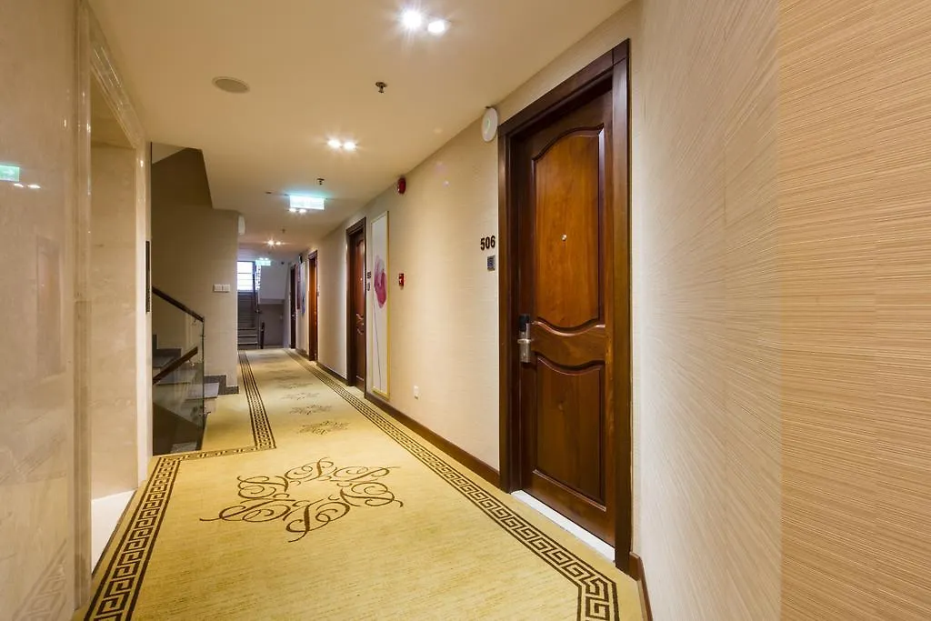 Paradise Saigon Boutique Hotel & Spa Хошимин