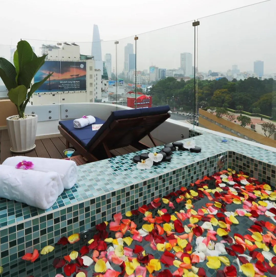 Paradise Saigon Boutique Hotel & Spa Хошимин